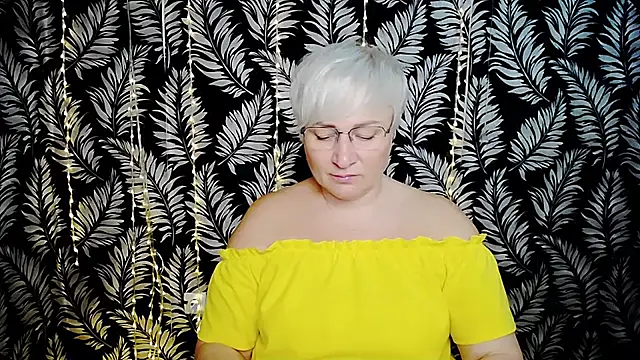 Olivia playful online show from 07/04/26, 10:10