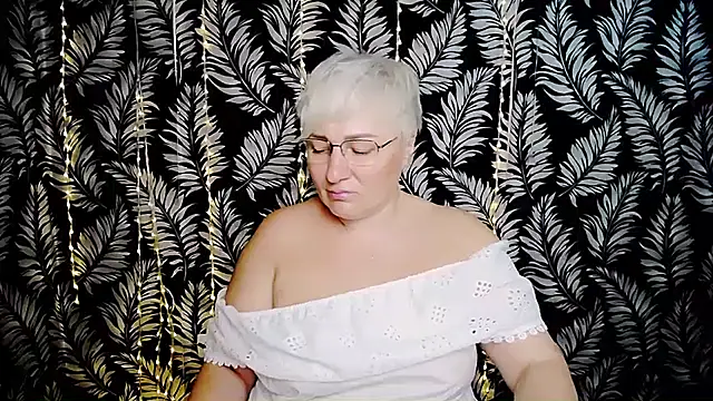 Olivia playful online show from 07/18/26, 10:08