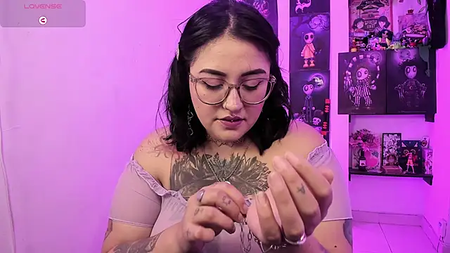  Ali Brinck  online show from 10/10/25, 01:48