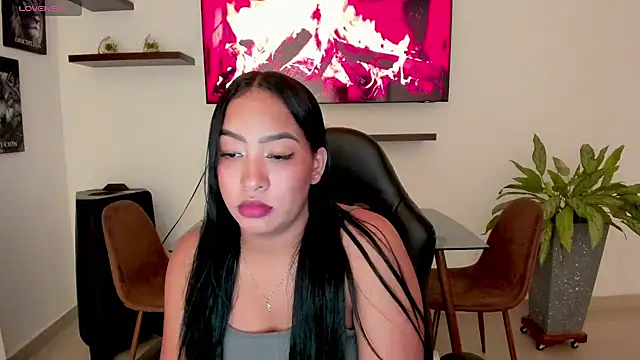 brunetenikole02 online show from 09/15/25, 02:55