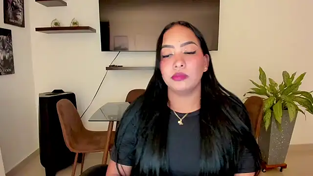 brunetenikole02 online show from 09/25/25, 02:26