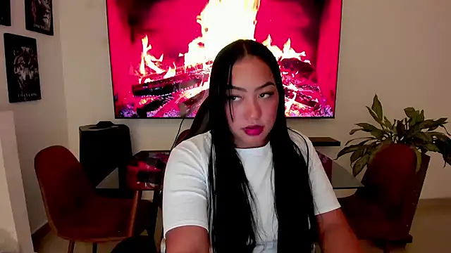 brunetenikole02 online show from 10/22/25, 02:01