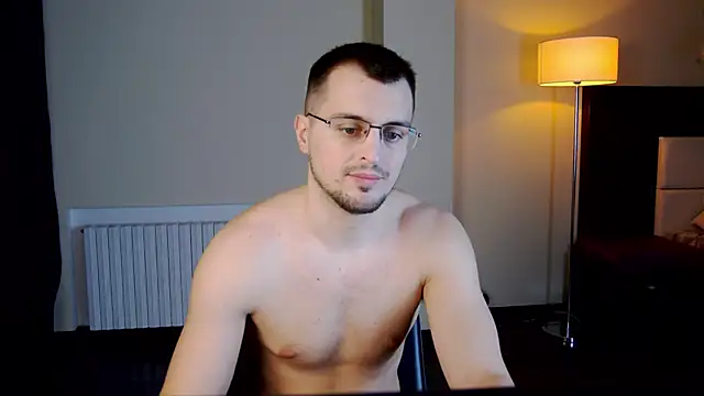 Snapshot of Friend12321 chatting on 02/16/25, 02:09 Friend12321 online show from 02/16/25, 02:09