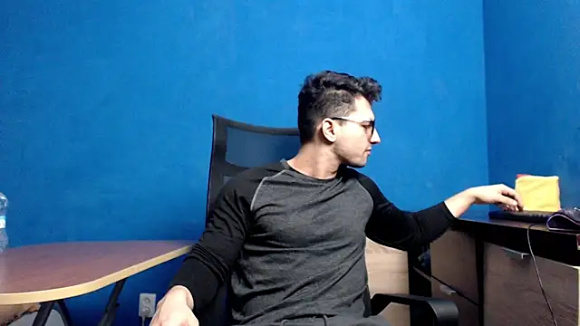 alex blu online show from 12/02/24, 07:25