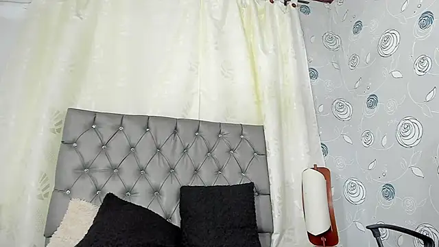 luna evaa online show from 01/10/25, 06:28