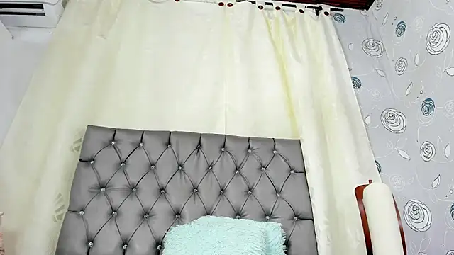 luna evaa online show from 02/14/25, 09:10