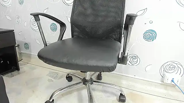 luna evaa online show from 02/22/25, 05:46