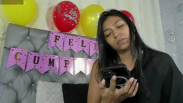 luna evaa online show from 09/23/25, 01:47