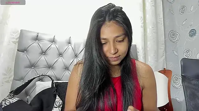 luna evaa online show from 09/30/25, 01:38