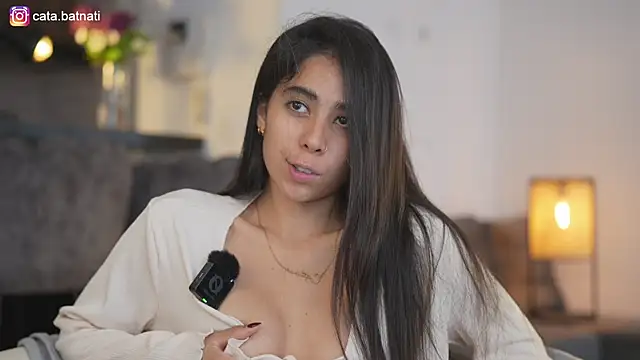 Snapshot of cata_batnati chatting on 10/31/25, 05:25 cata batnati online show from 10/31/25, 05:25