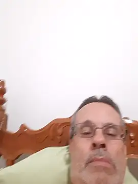 luiz303030 online show from 11/01/25, 10:01