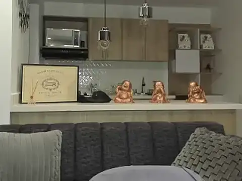 Snapshot of BradleySmithx chatting on 12/20/24, 07:44 BradleySmithx online show from 12/20/24, 07:44