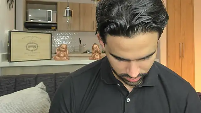 BradleySmithx online show from 10/10/25, 11:26