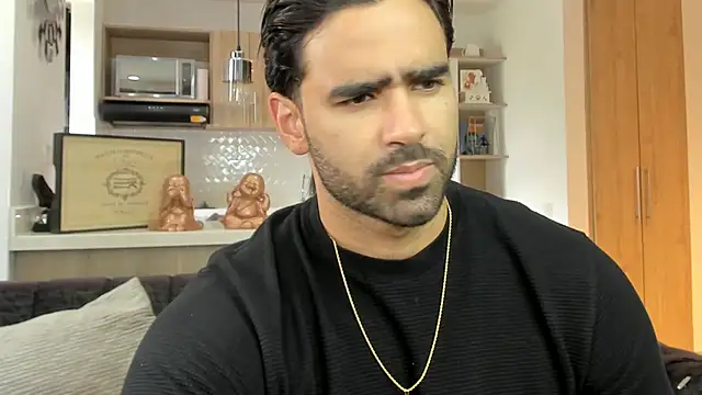 BradleySmithx online show from 10/19/25, 03:45