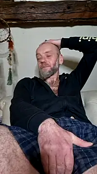 Snapshot of eddouxxx78 chatting on 03/13/25, 04:56 eddouxxx78 online show from 03/13/25, 04:56