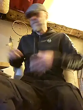eddouxxx78 online show from 05/12/26, 02:25