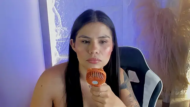 dominique25  online show from 05/14/26, 01:56