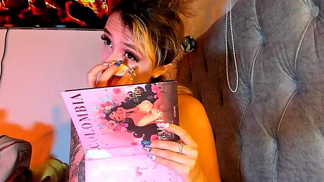 Sabrina Cole online show from 12/19/25, 04:08