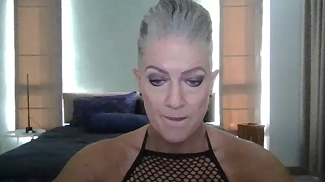 Snapshot of Devon2020 chatting on 11/14/25, 09:08 Devon2020 online show from 11/14/25, 09:08