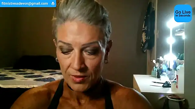 Devon2020 online show from 05/27/26, 02:52