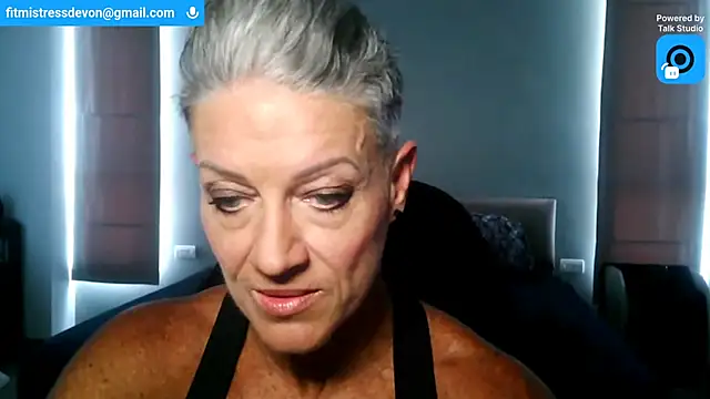 Devon2020 online show from 07/28/26, 05:03