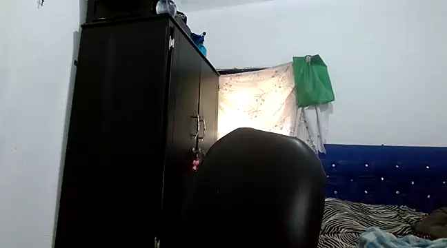 angelamarie1 online show from 12/10/24, 03:55