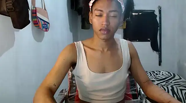 angelamarie1 online show from 12/20/24, 08:01