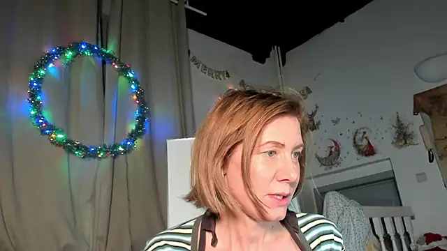 Lola Belgium online show from 01/04/25, 07:23