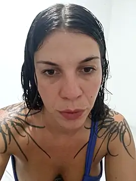 frenchxena98 online show from 12/03/25, 09:46