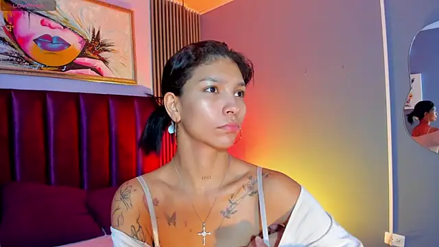 LauraAristizabal online show from 03/04/26, 12:33