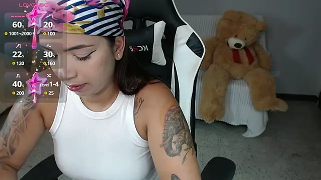 vane lopez  online show from 12/06/24, 10:19
