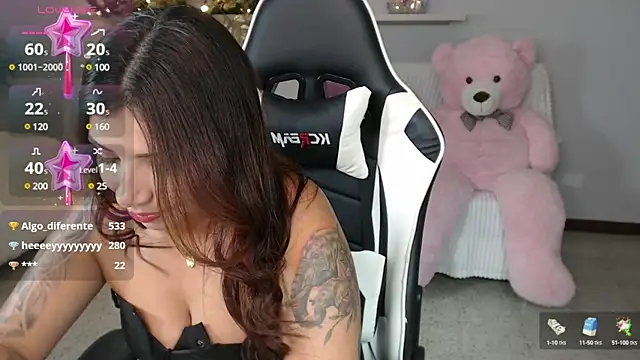 vane lopez  online show from 12/14/24, 09:24