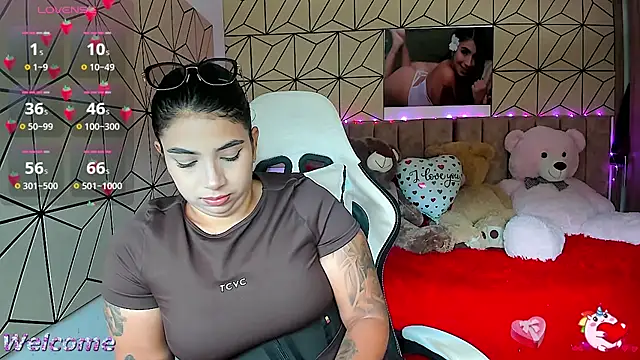 vane lopez  online show from 09/22/25, 05:26