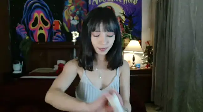 MINI Petite online show from 12/05/24, 04:20
