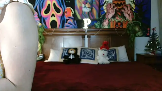 MINI Petite online show from 12/18/24, 04:31