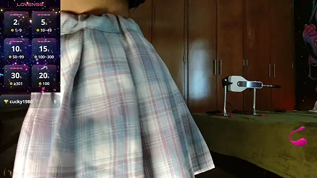 MINI Petite online show from 10/16/25, 06:31