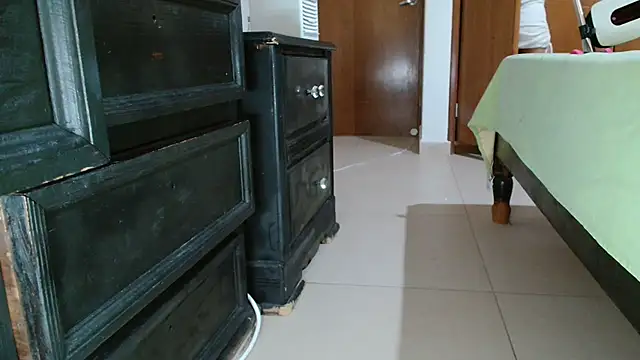 MINI Petite online show from 05/18/26, 07:31