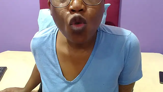 PeachAss4UU online show from 01/25/25, 09:15