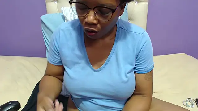 PeachAss4UU online show from 02/15/25, 03:28