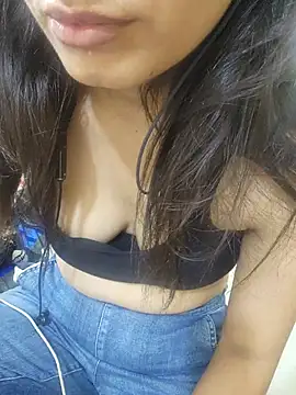 CuteSarikaLIVE online show from 07/11/26, 03:53