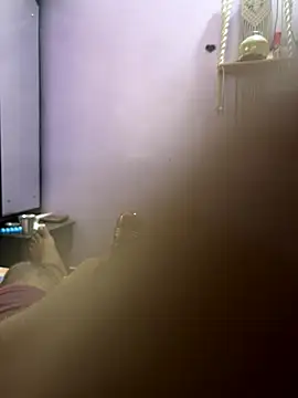 raguram143 online show from 09/17/25, 03:08