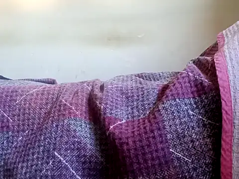 Snapshot of Nirfantasy chatting on 10/04/25, 02:26 Nirfantasy online show from 10/04/25, 02:26