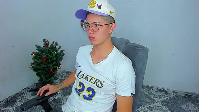 patrik 027 online show from 01/05/25, 07:28