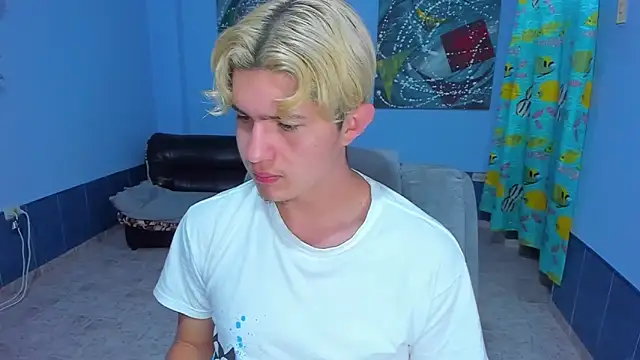 patrik 027 online show from 10/28/25, 07:38