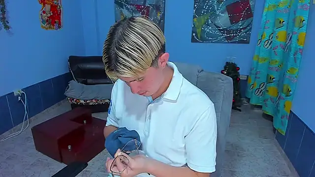 patrik 027 online show from 12/05/25, 06:11