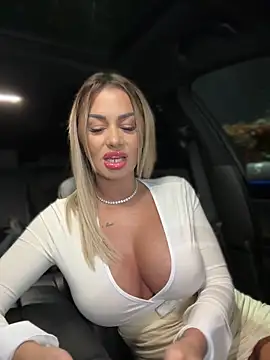 KirstieVegas online show from 12/27/24, 05:16