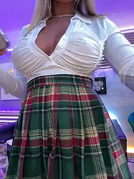KirstieVegas online show from 01/09/25, 08:44