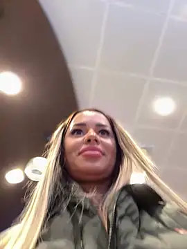 KirstieVegas online show from 02/04/25, 11:38