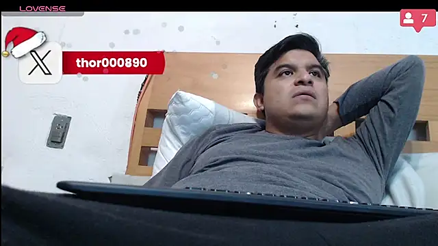 Snapshot of thor000089 chatting on 01/07/25, 04:27 thor000089 online show from 01/07/25, 04:27
