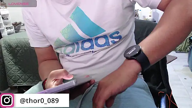 Snapshot of thor000089 chatting on 01/06/26, 05:22 thor000089 online show from 01/06/26, 05:22